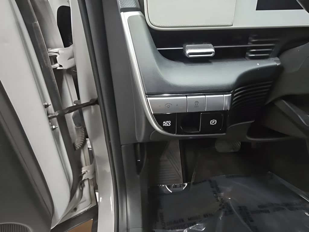 Certified 2023 Hyundai Ioniq 5 SE RWD image 12