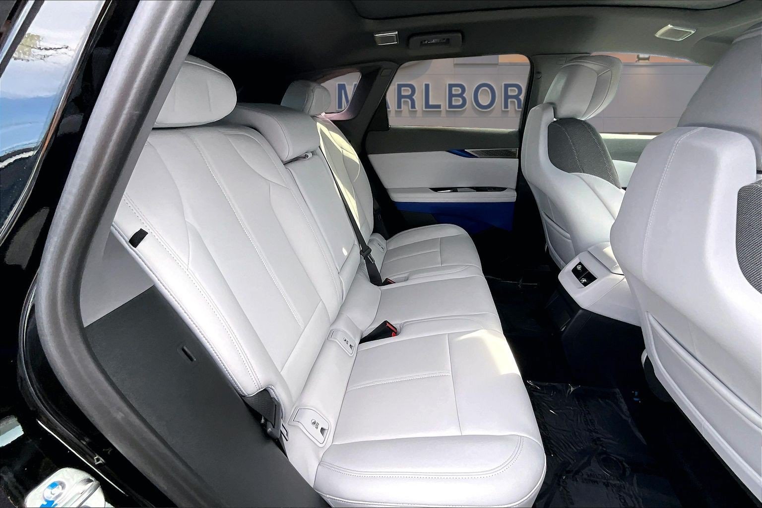Used 2026 Cadillac Optiq Sport 1 w/ LPO, Floor Liner Package AWD/4WD image 27