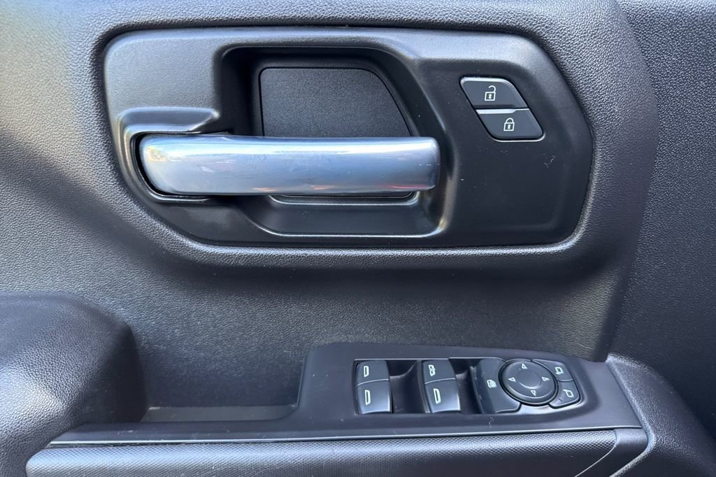 Used 2021 Chevrolet Silverado 1500 Custom RWD image 5