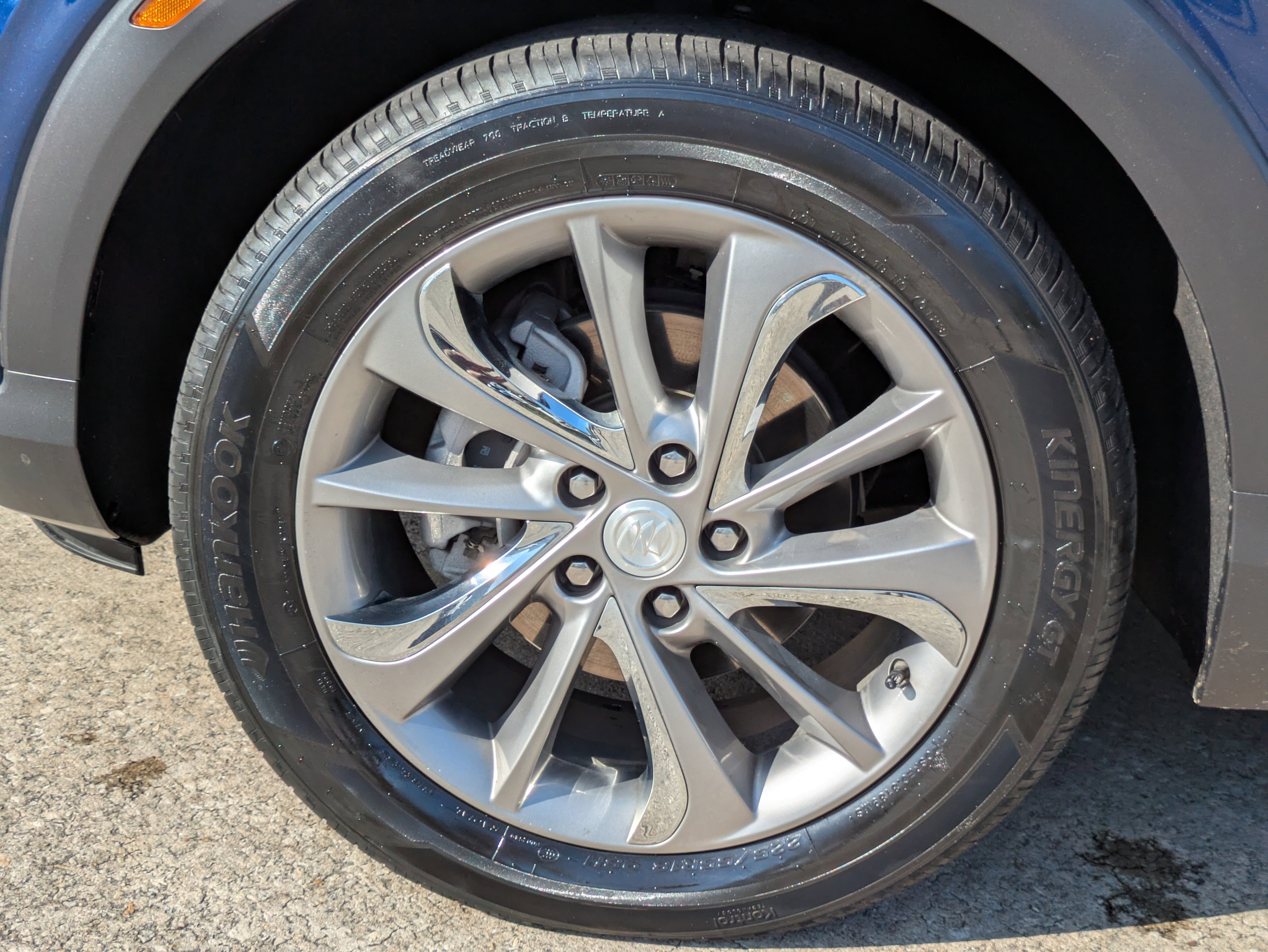 Used 2023 Buick Encore GX Essence w/ Experience Buick Package image 35