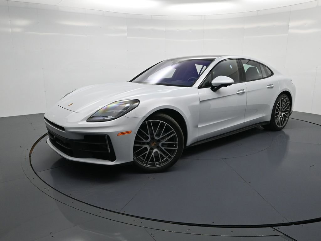 Used 2024 Porsche Panamera 4 image 1