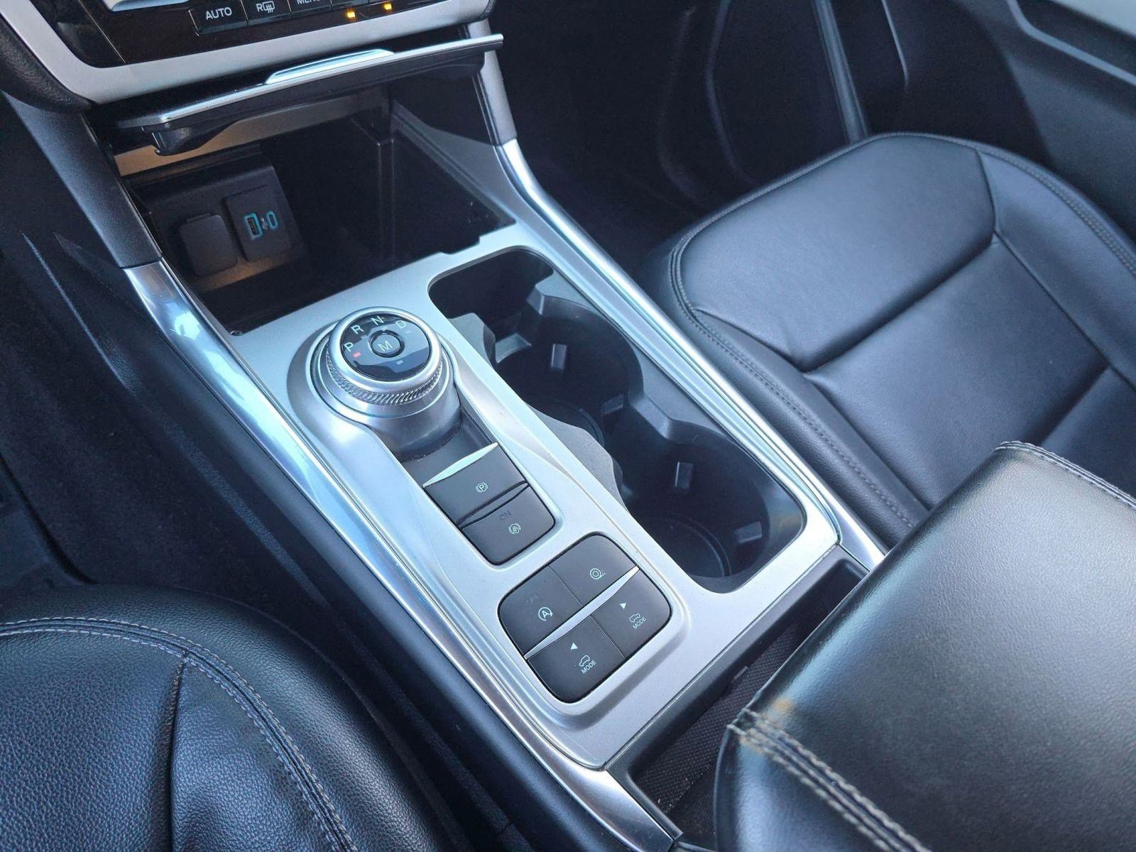 Used 2020 Ford Explorer XLT w/ Equipment Group 202A image 27