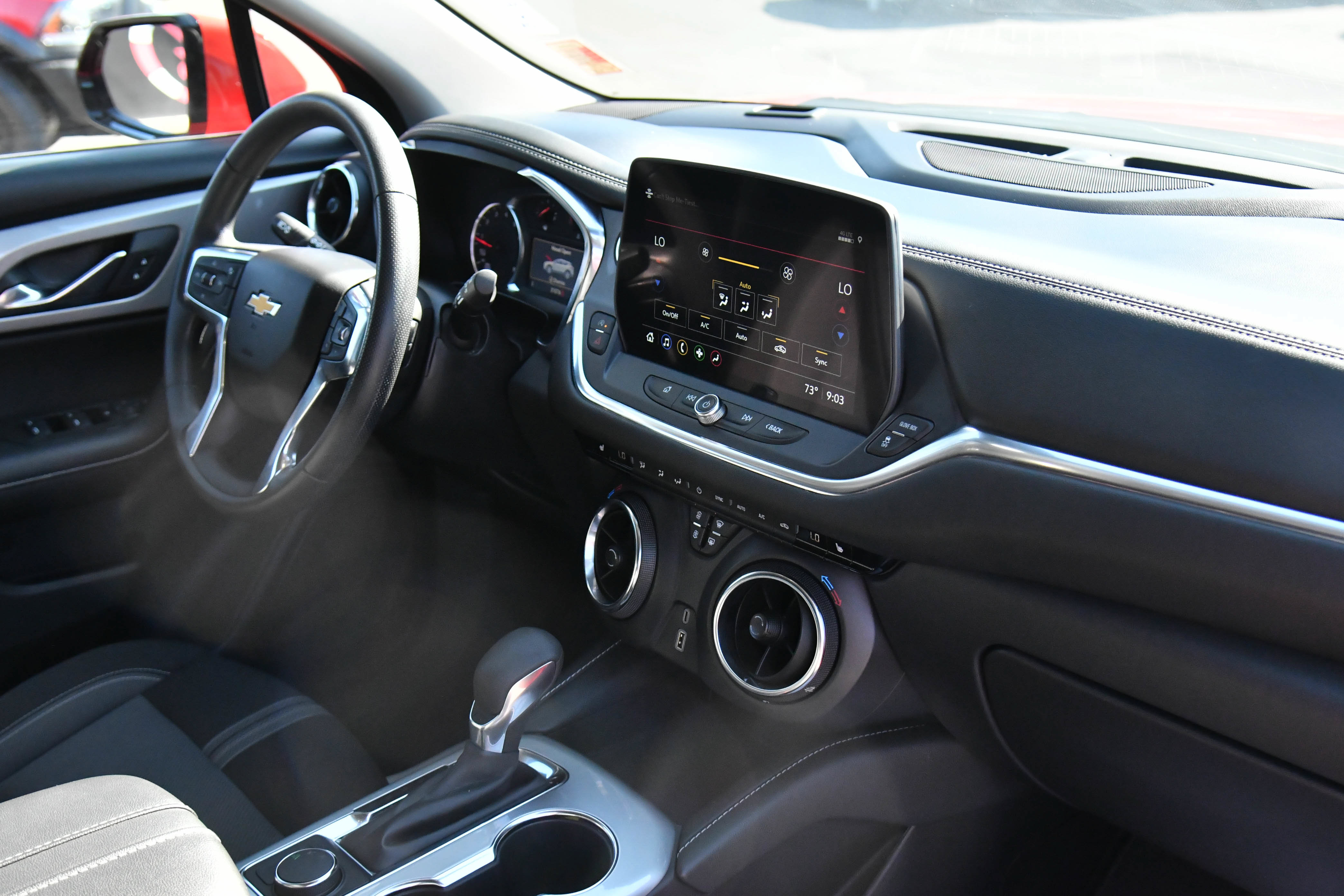 Used 2025 Chevrolet Blazer LT FWD image 43