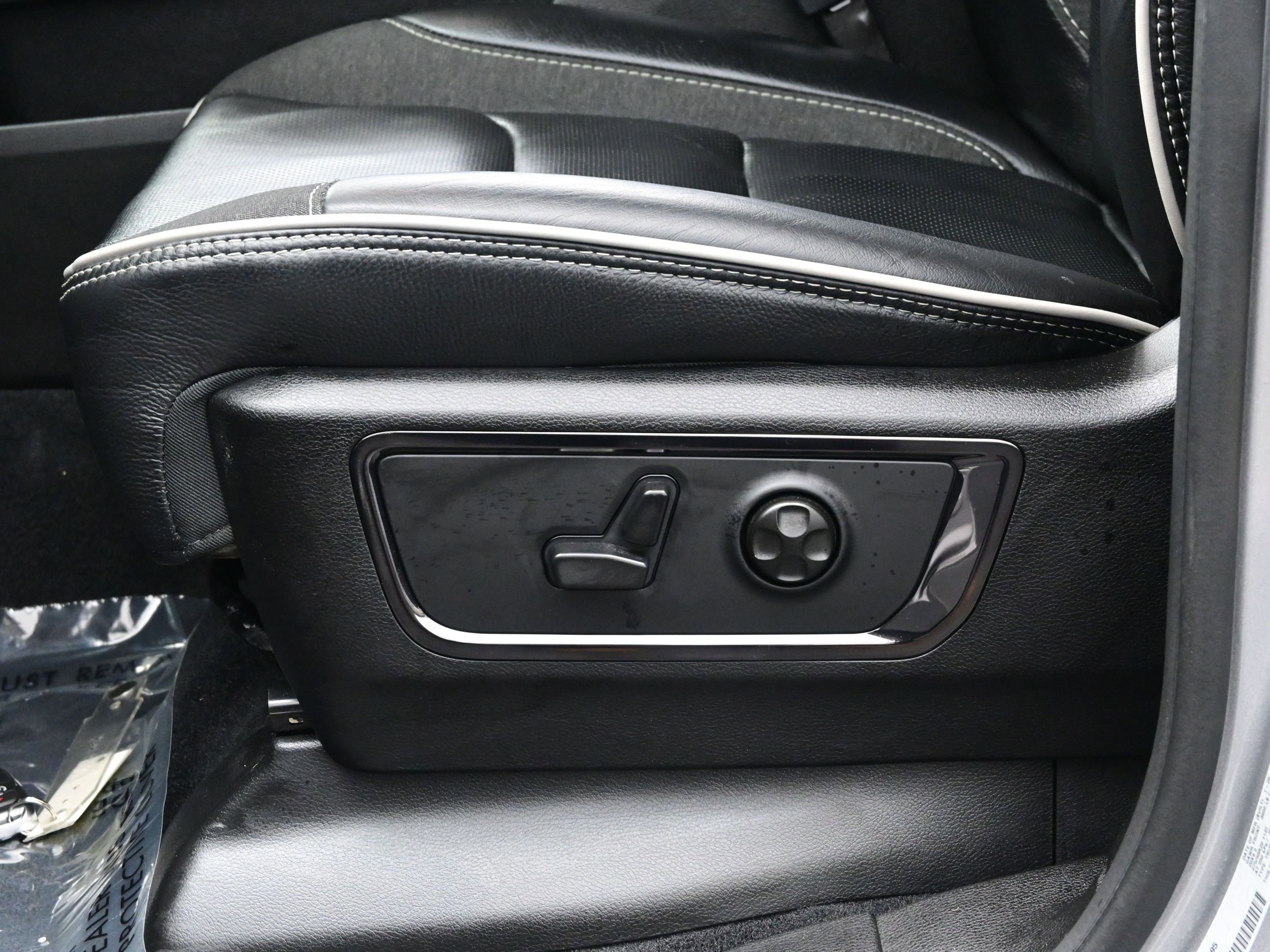 Used 2025 RAM 1500 Limited image 11