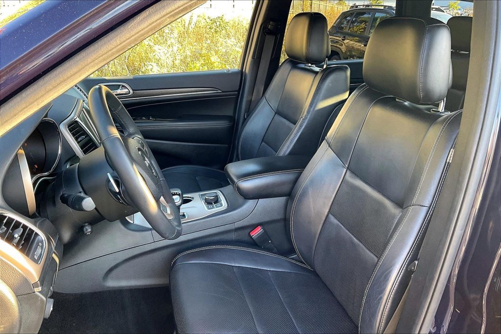 Used 2015 Jeep Grand Cherokee Limited w/ Luxury Group II AWD/4WD image 25