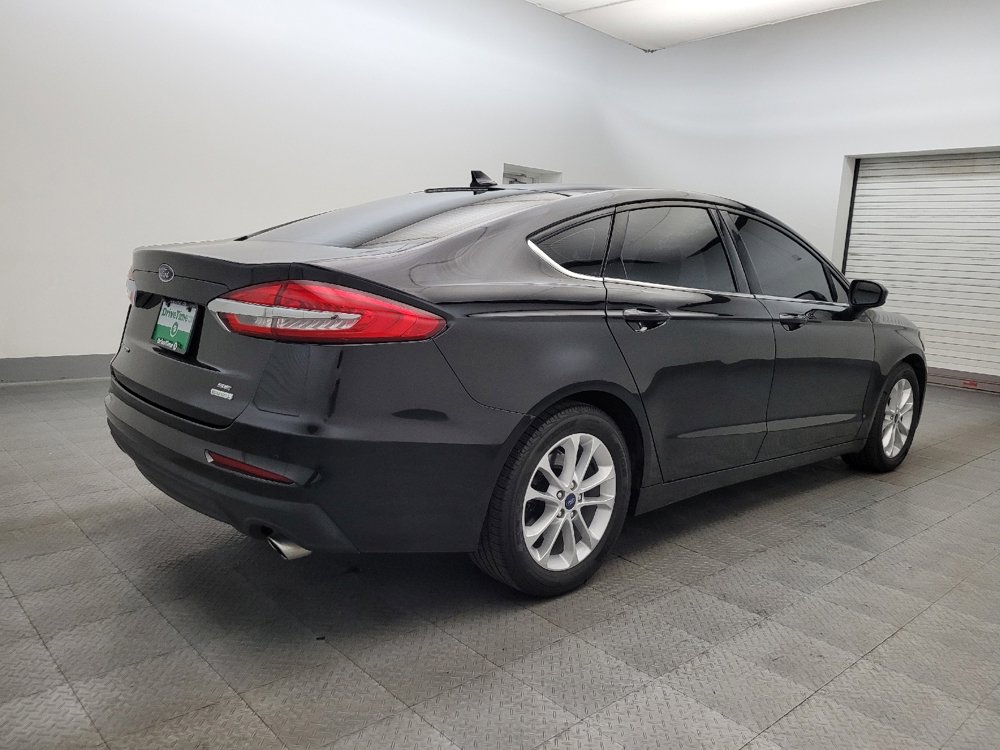 Used 2020 Ford Fusion SE image 9
