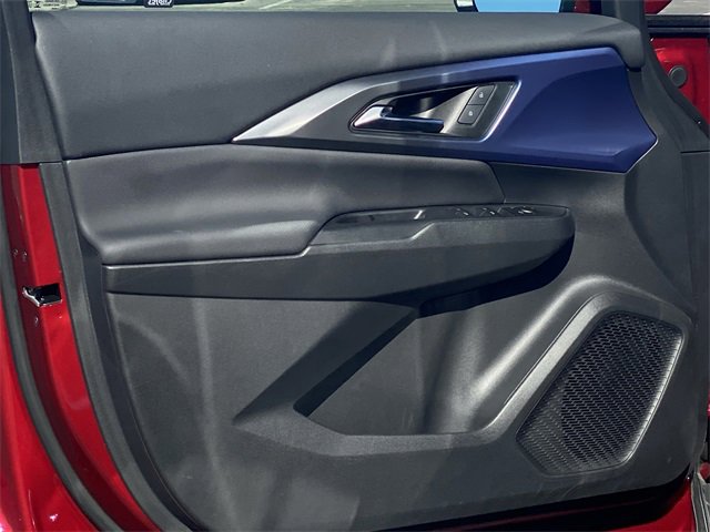 Used 2025 Chevrolet Equinox EV LT image 21