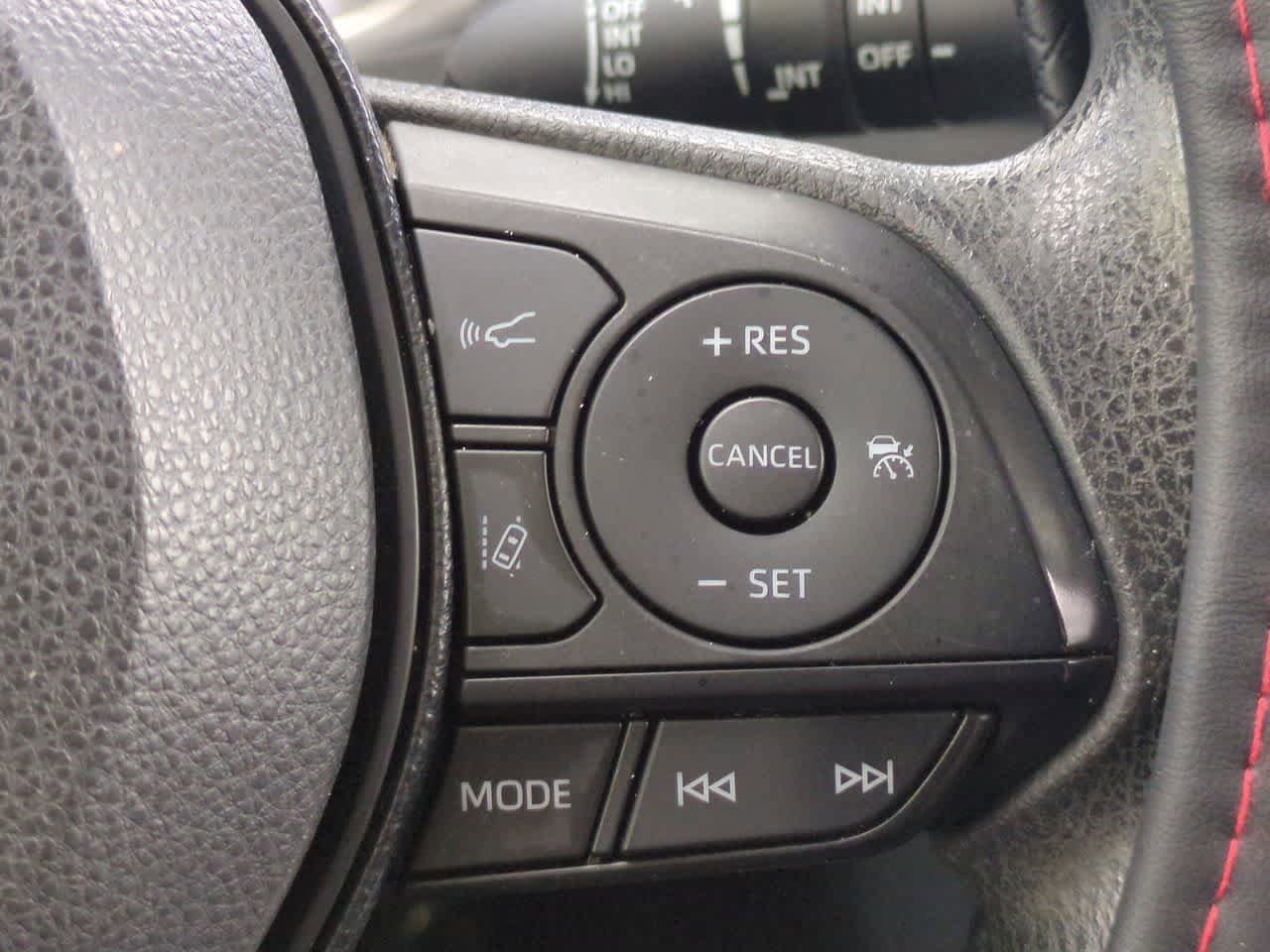 Used 2019 Toyota RAV4 XLE w/ Convenience Package image 26