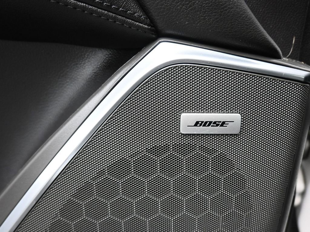 Used 2019 Cadillac Escalade ESV Premium Luxury AWD/4WD image 11