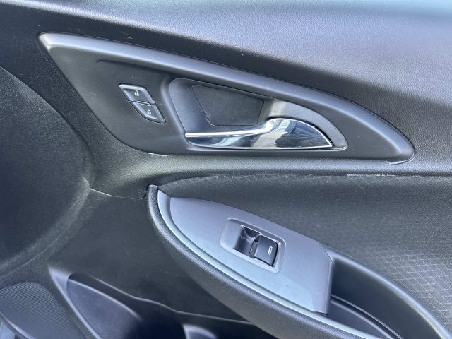 Used 2024 Chevrolet Malibu LT FWD image 18