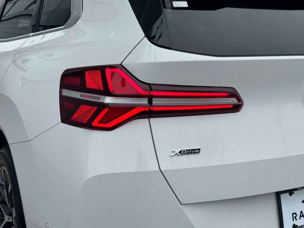 Certified 2025 BMW X3 xDrive30i w/ Convenience Package image 10