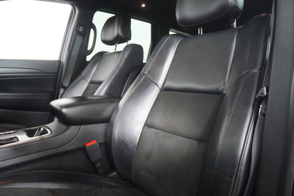 Used 2021 Jeep Grand Cherokee Laredo X AWD/4WD image 10
