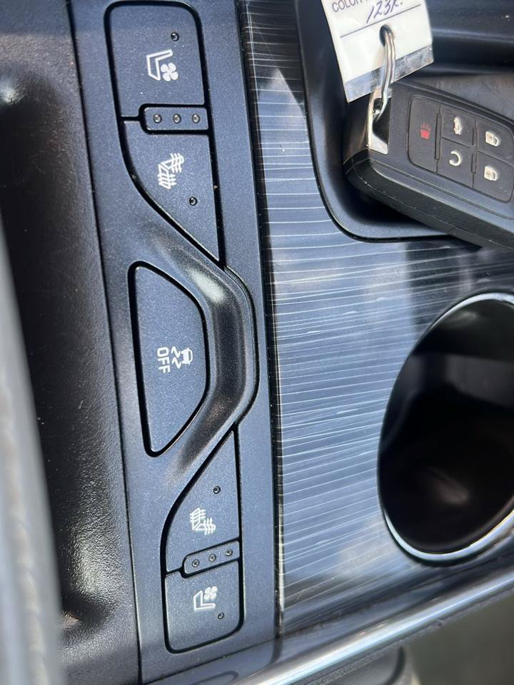Used 2016 Chevrolet Impala LTZ FWD image 23