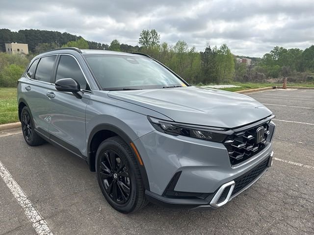 Used 2025 Honda CR-V Sport Touring image 3