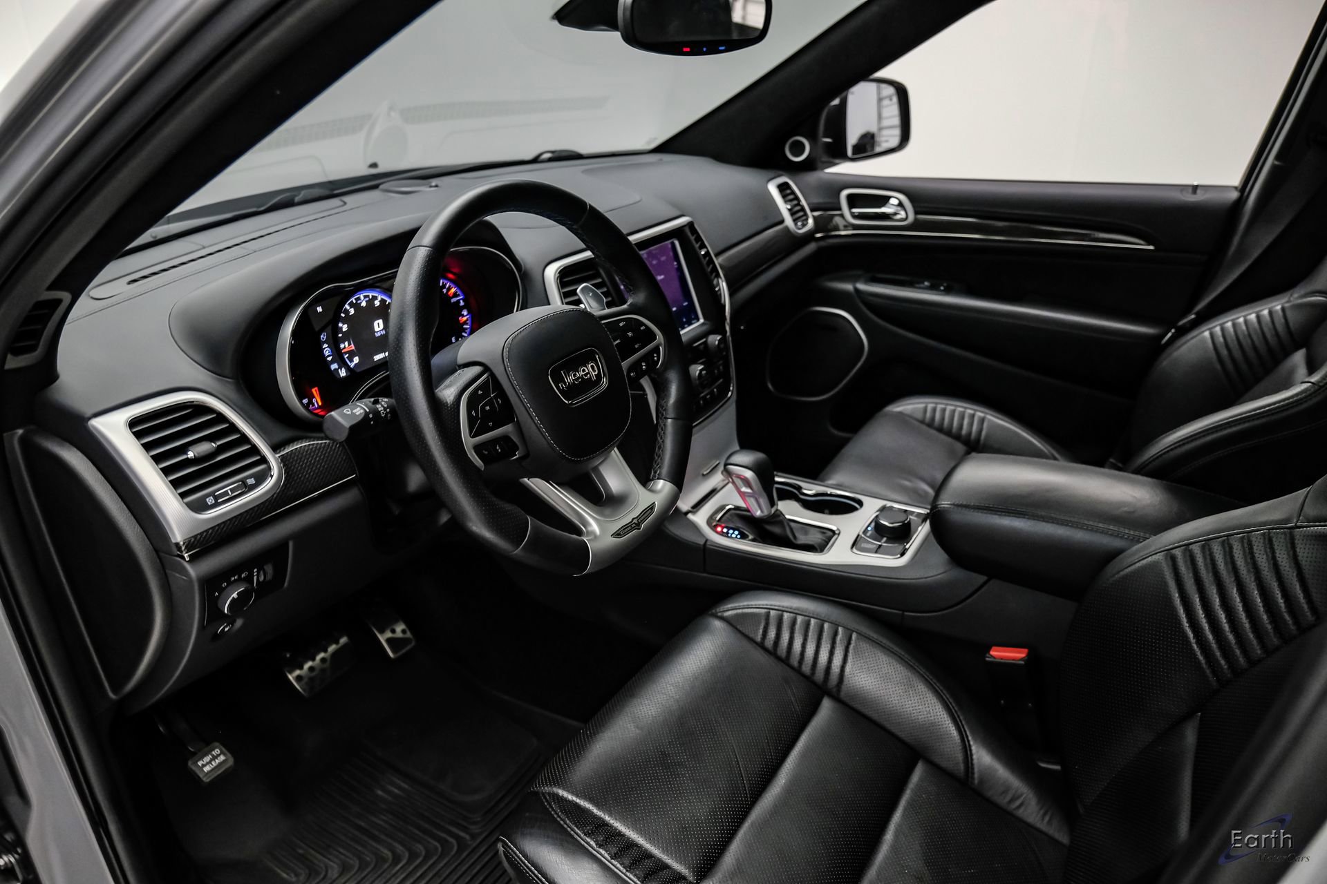 Used 2018 Jeep Grand Cherokee Trackhawk image 2