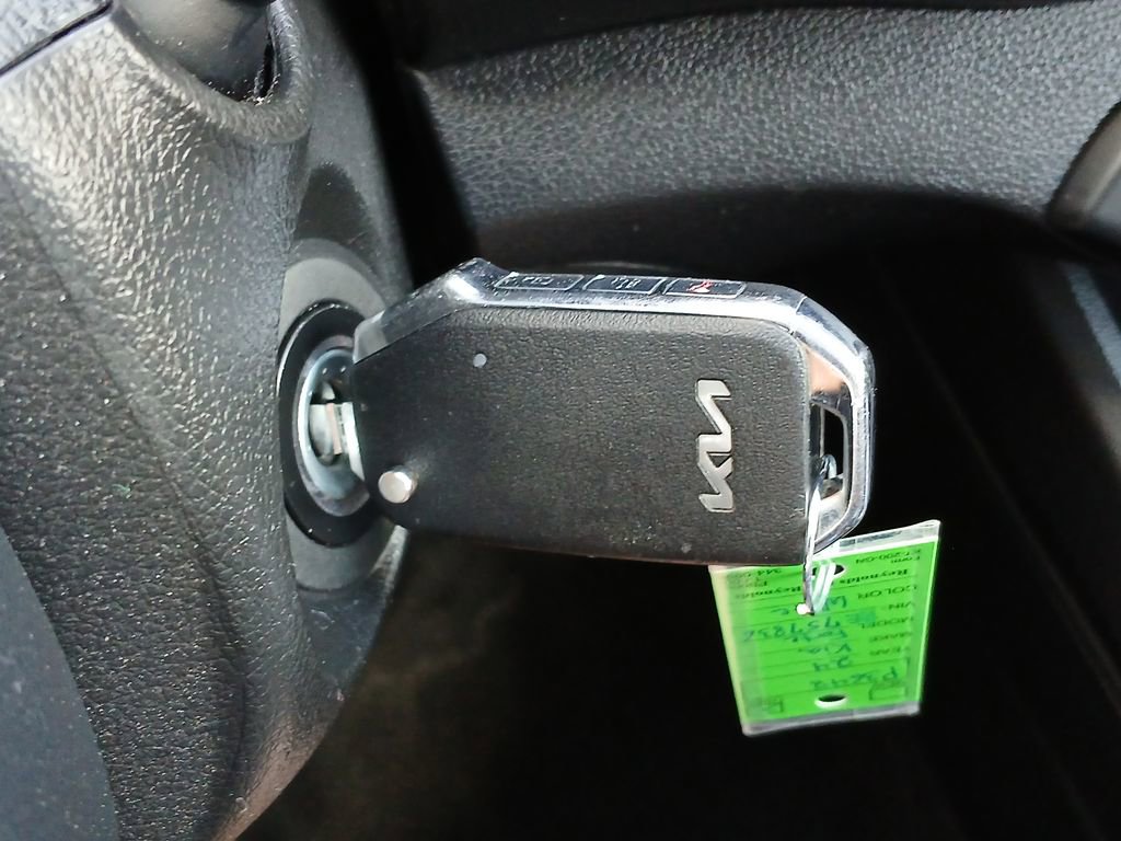 Used 2024 Kia Forte LXS image 17
