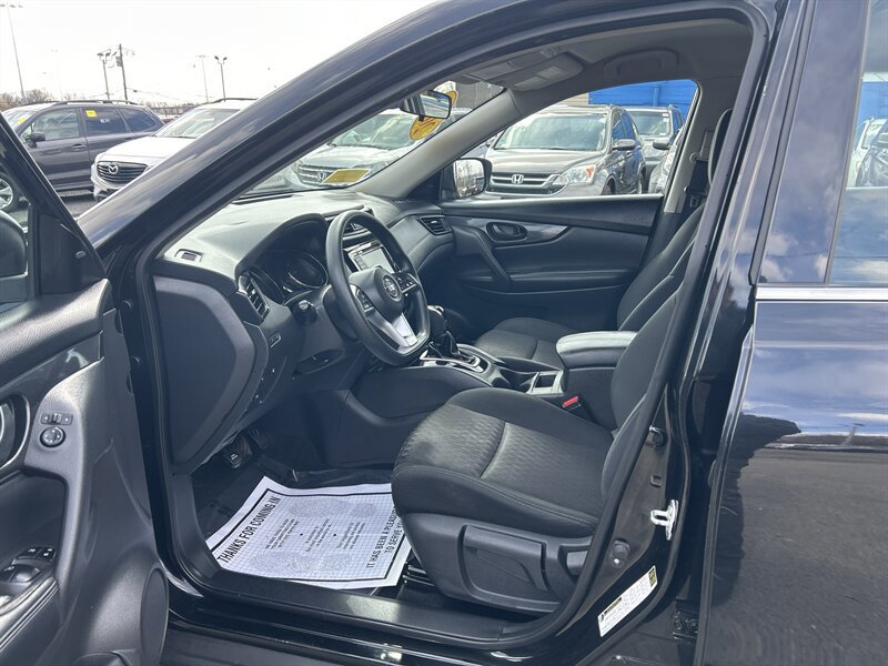 Used 2020 Nissan Rogue S AWD/4WD image 8