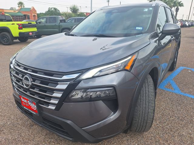 Certified 2024 Nissan Rogue SV w/ SV Premium Package FWD image 3