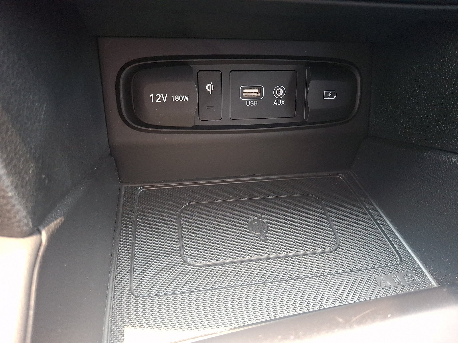 Used 2020 Hyundai Santa Fe Limited FWD image 24