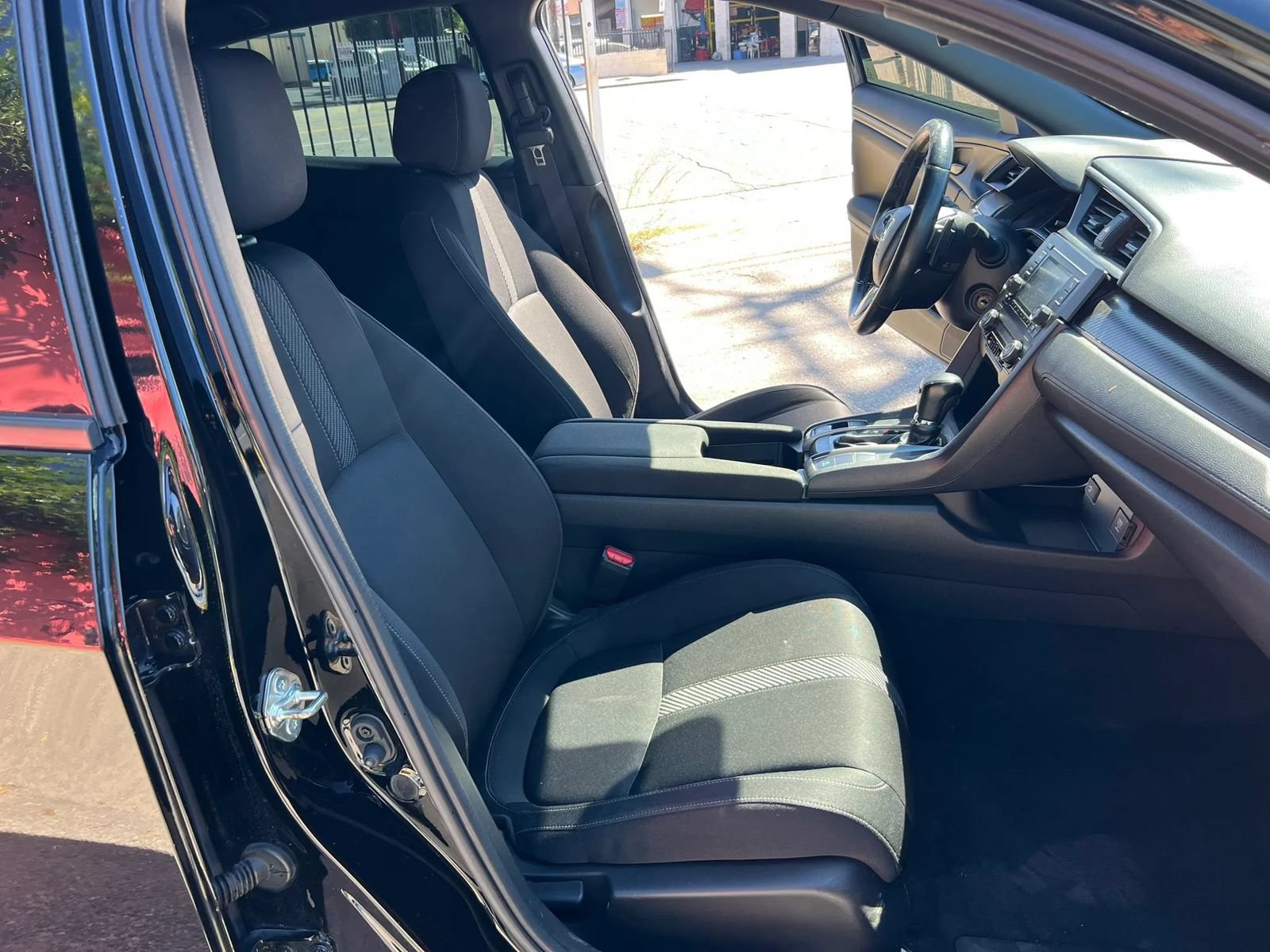 Used 2019 Honda Civic Sport image 10