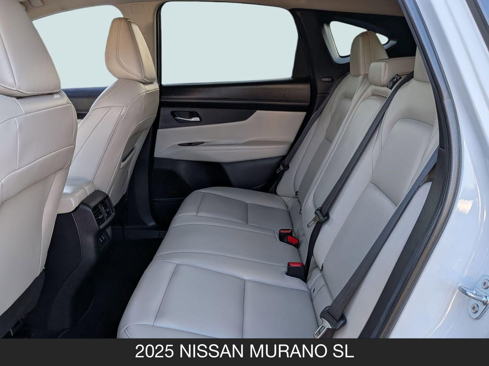 Certified 2025 Nissan Murano SL image 16