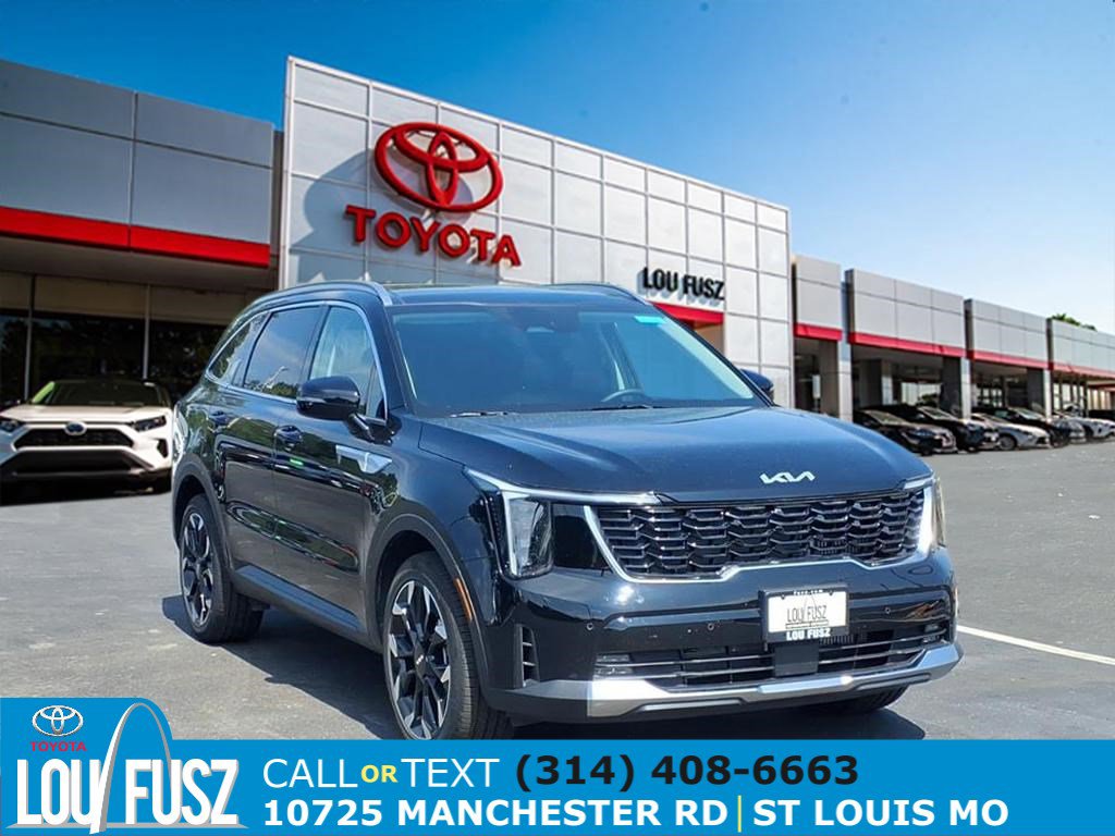 Used 2025 Kia Sorento EX w/ Panoramic Sunroof Package
