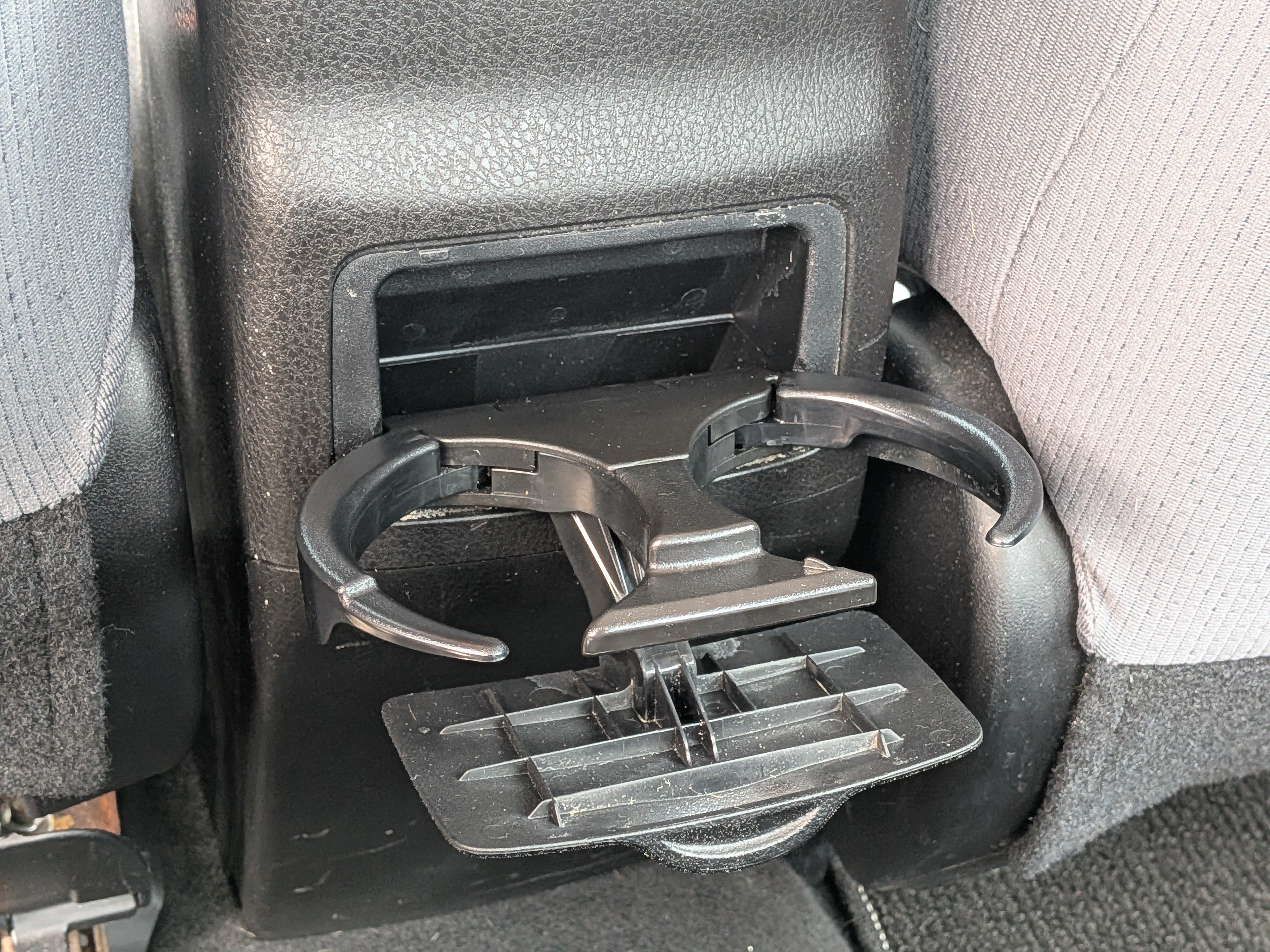 Used 2016 Toyota Corolla L FWD image 14