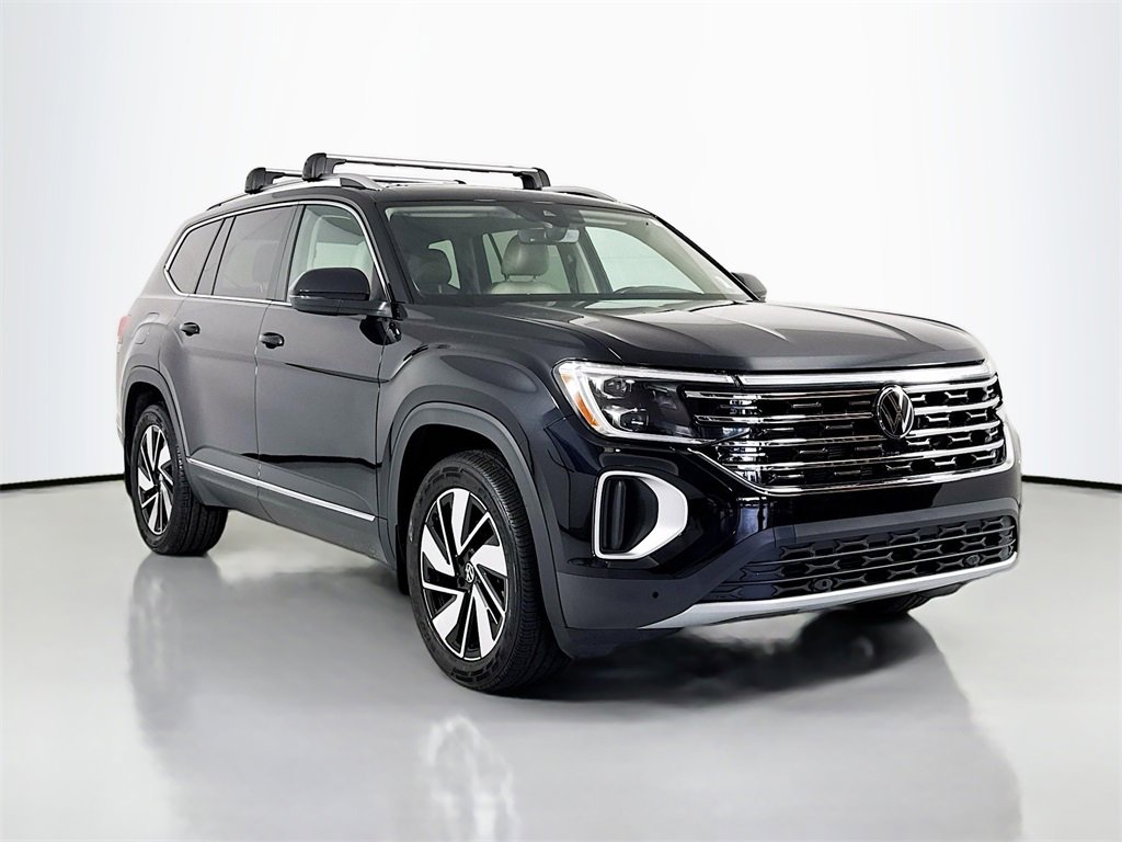 Used 2024 Volkswagen Atlas SEL image 3