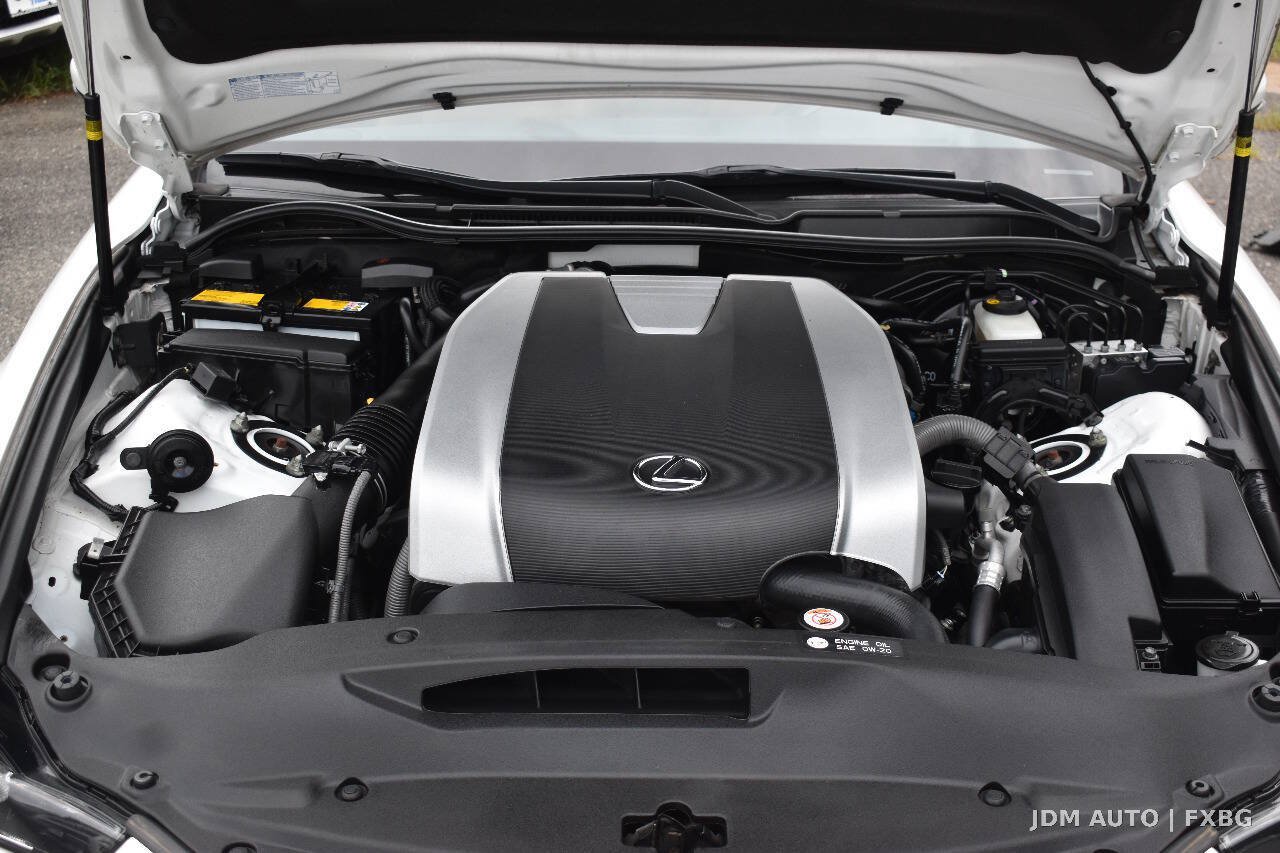 Used 2018 Lexus IS 300 AWD w/ Comfort Package image 33