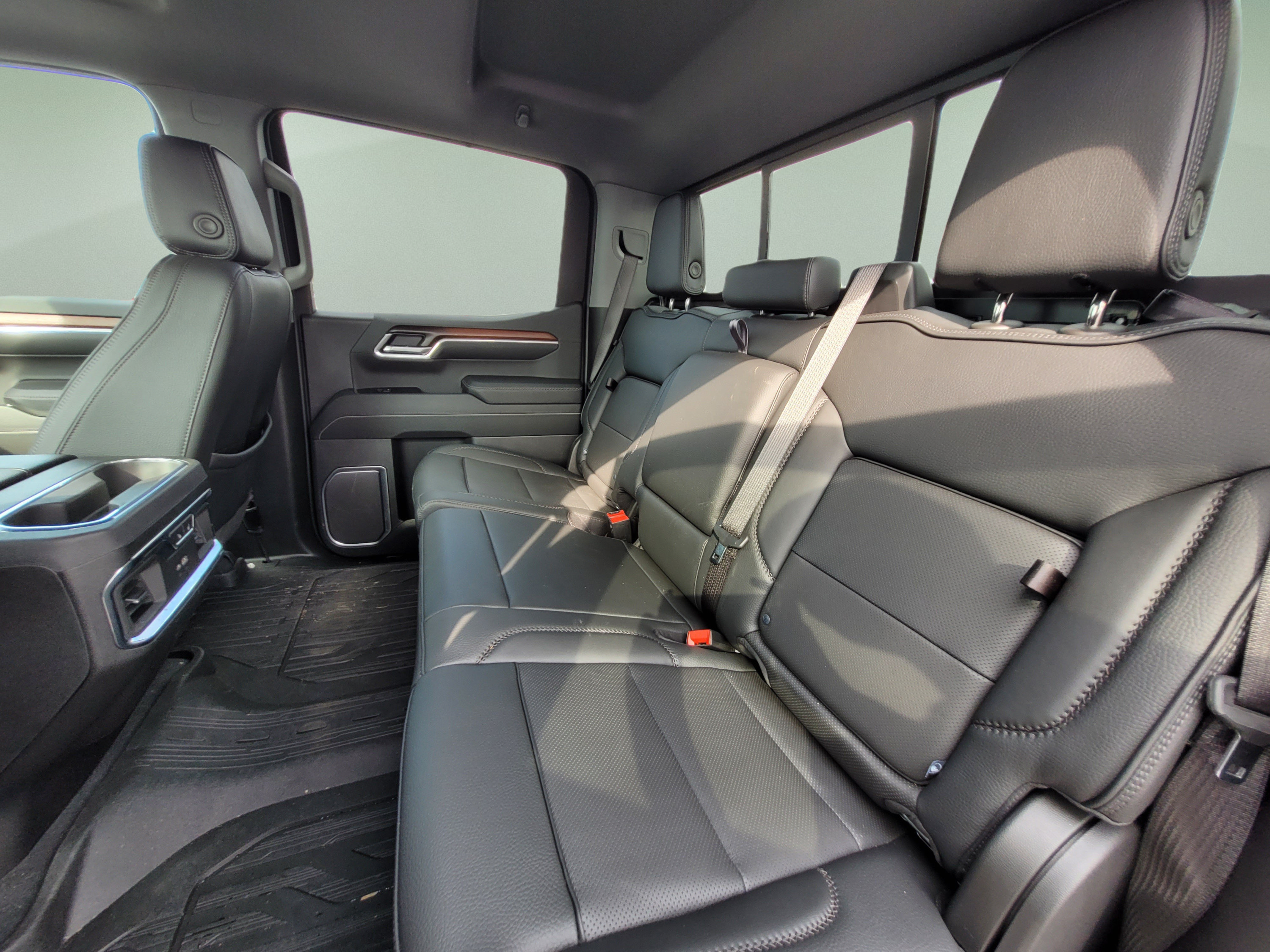 Used 2026 GMC Sierra 1500 Denali w/ Technology Package AWD/4WD image 17