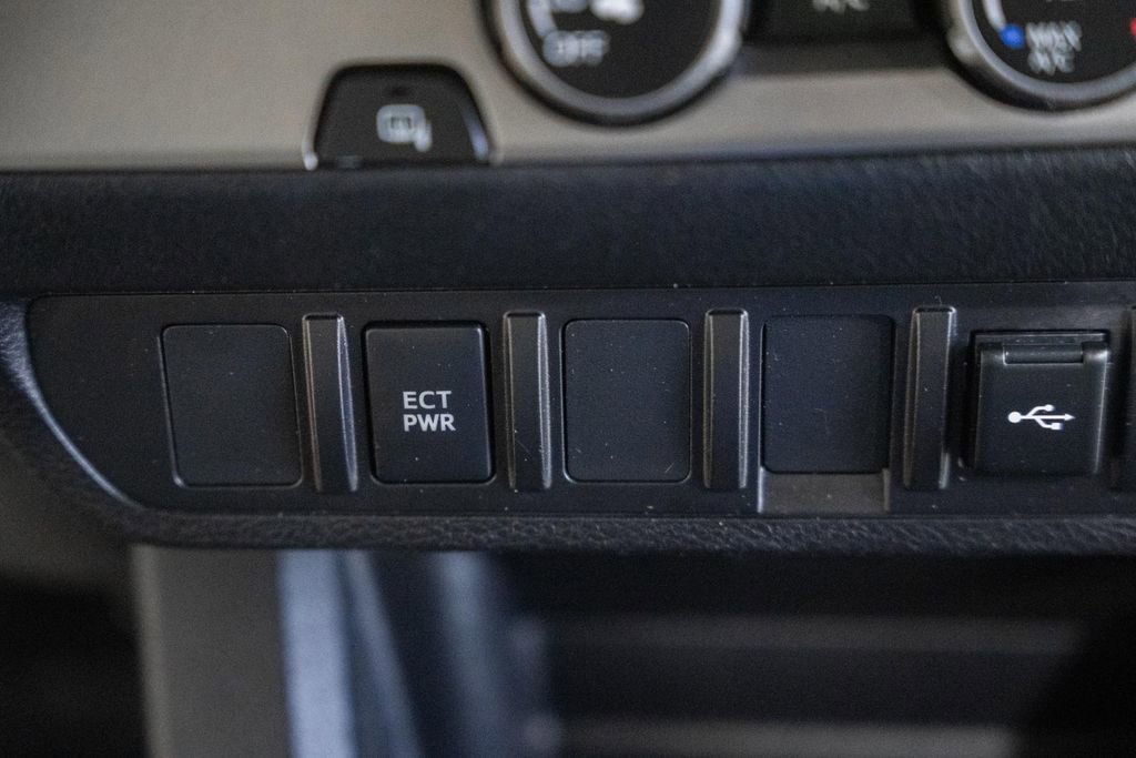 Used 2022 Toyota Tacoma SR w/ SR Convenience Package RWD image 21