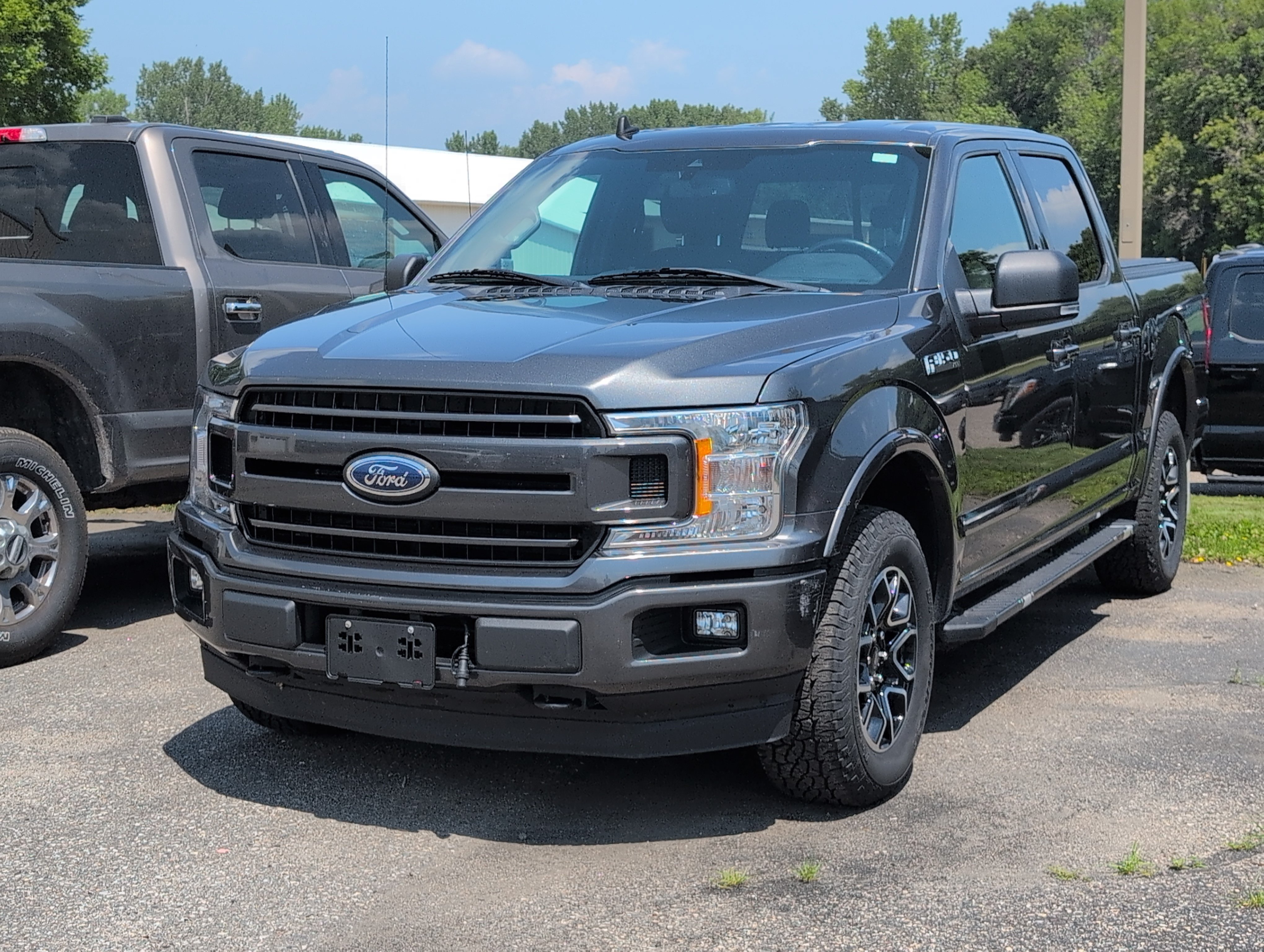 Used 2020 Ford F150 XLT w/ Equipment Group 302A Luxury AWD/4WD image 2