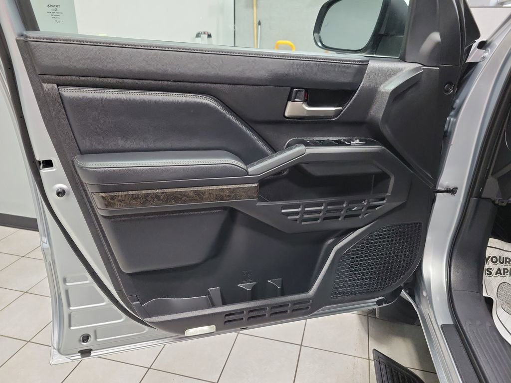 Used 2025 Toyota Tacoma Limited image 41