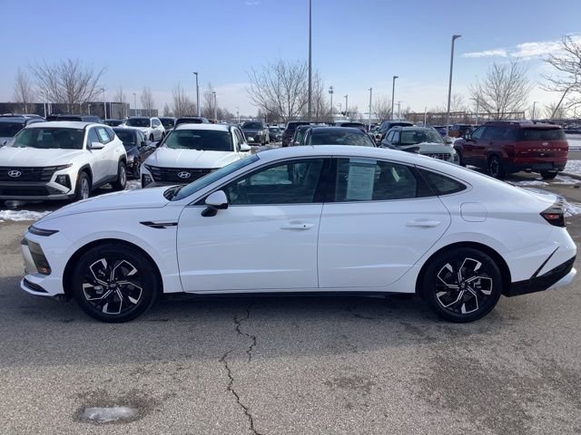 Used 2025 Hyundai Sonata SEL FWD image 9