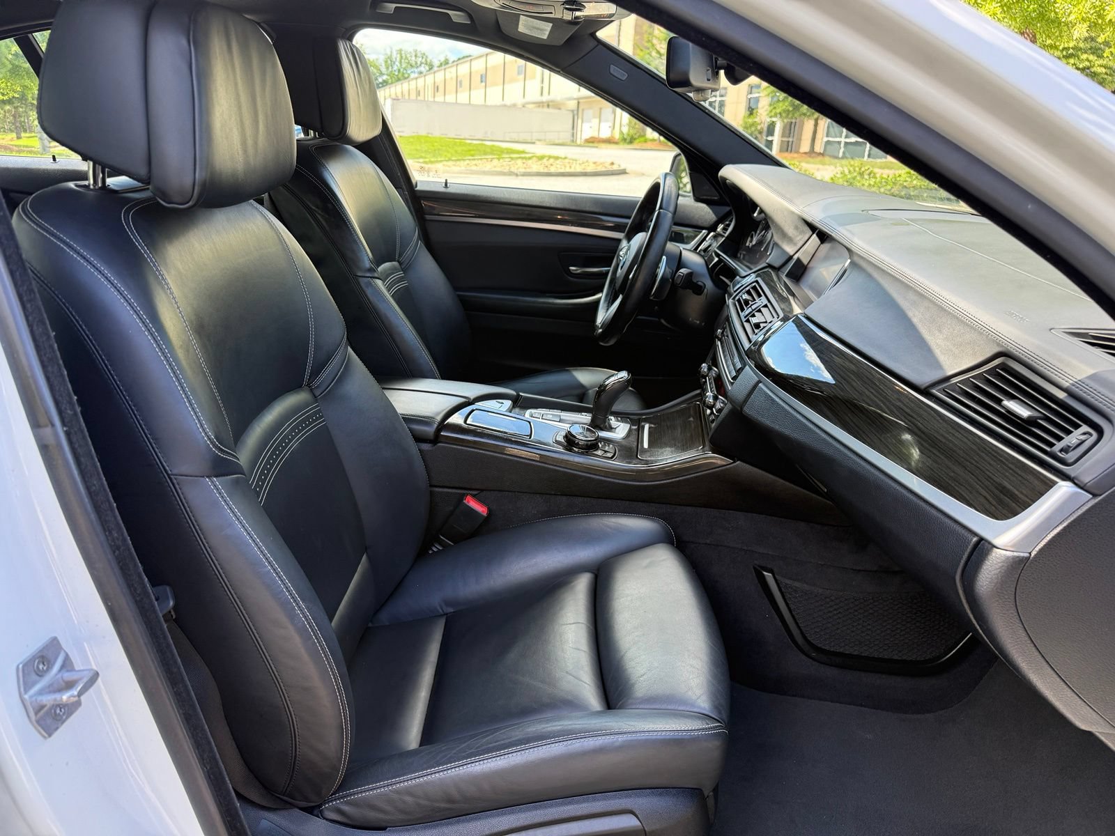 Used 2015 BMW 550i Sedan RWD image 37
