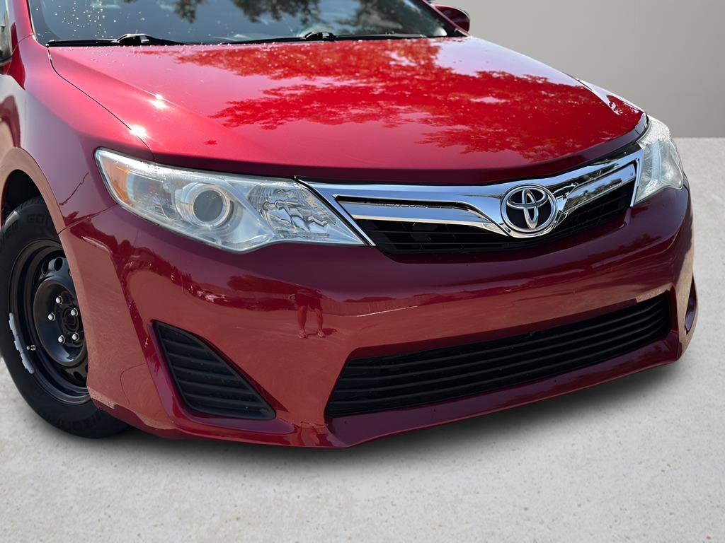 Used 2013 Toyota Camry LE FWD image 25