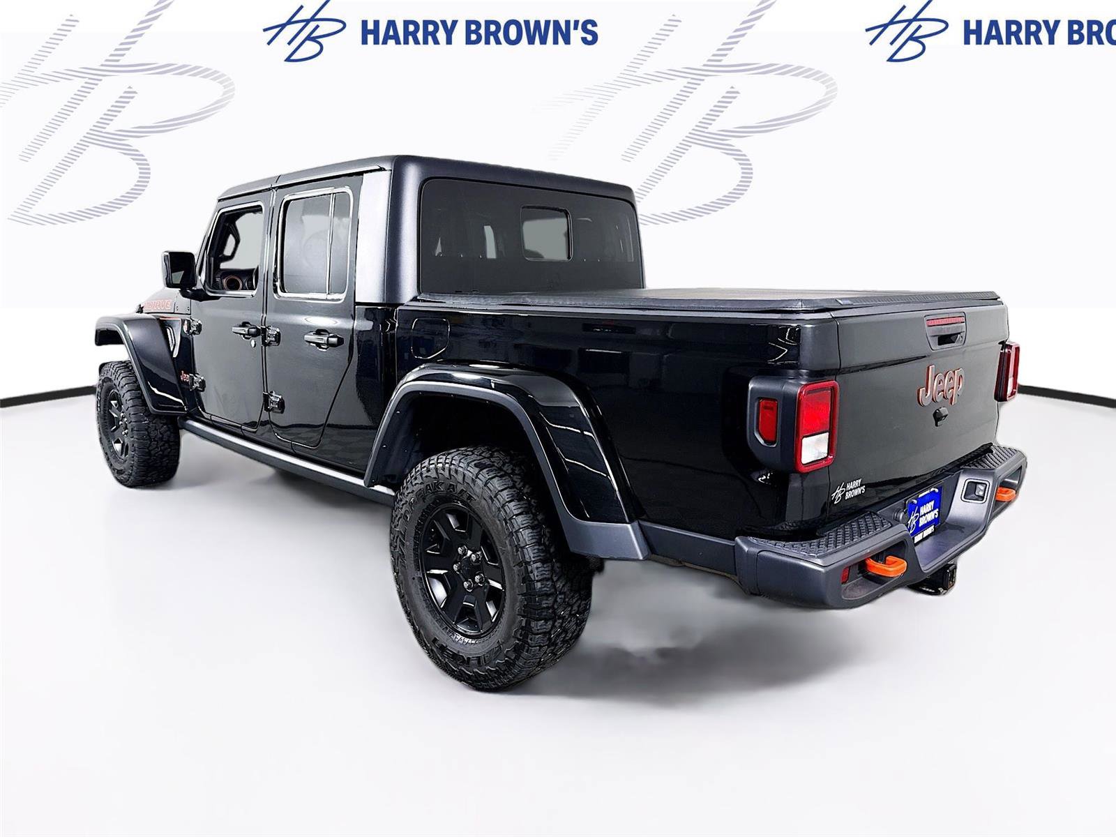 Used 2023 Jeep Gladiator Mojave w/ Cold Weather Group AWD/4WD image 28