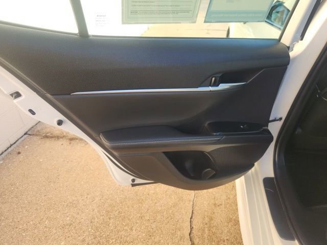 Used 2020 Toyota Camry XSE image 17