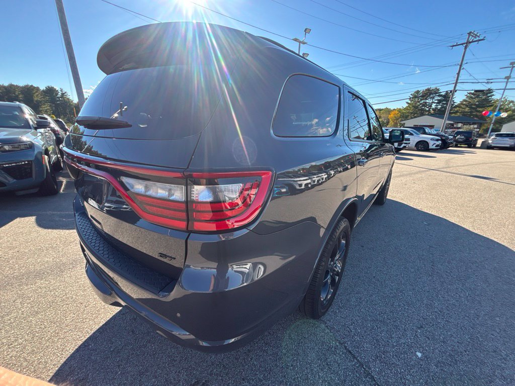 Used 2023 Dodge Durango GT AWD/4WD image 5