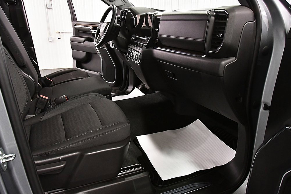 Used 2023 GMC Sierra 1500 Elevation image 30