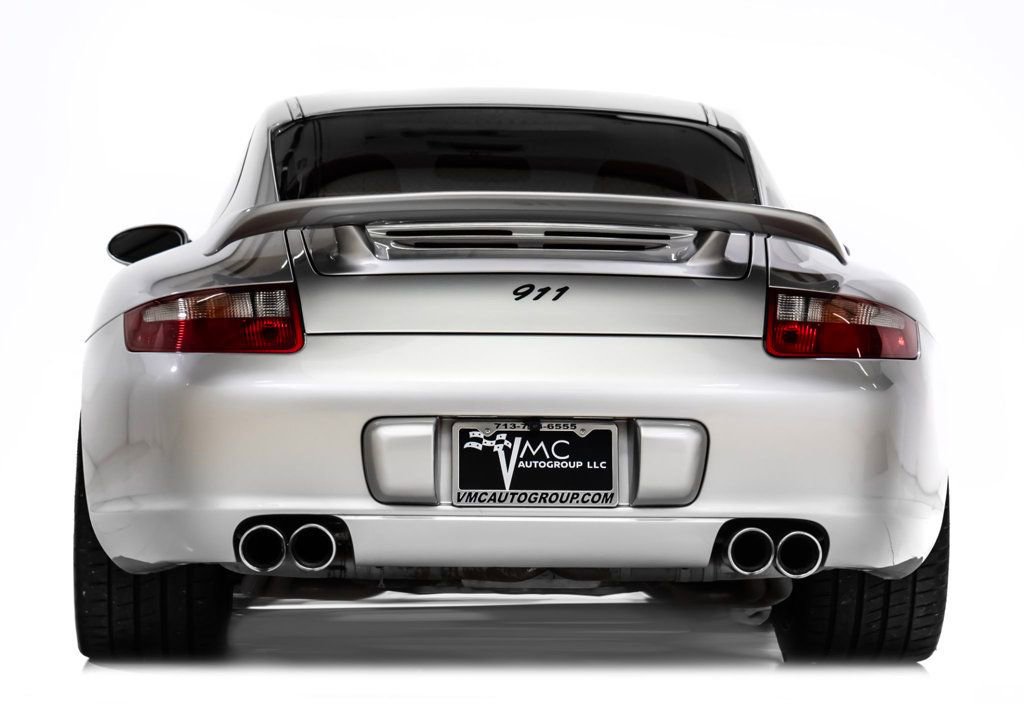 Used 2005 Porsche 911 Carrera image 10