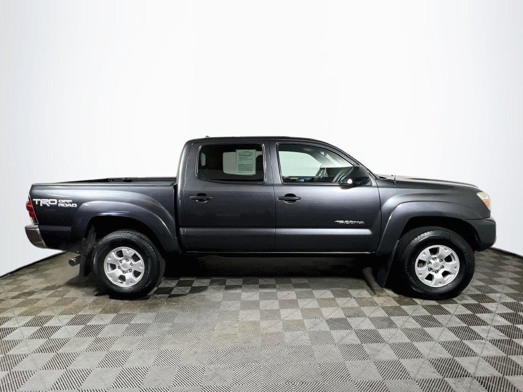 Used 2015 Toyota Tacoma PreRunner w/ TRD Off-Road Package RWD image 8