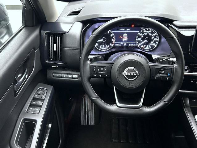 Certified 2025 Nissan Pathfinder SV AWD/4WD image 12