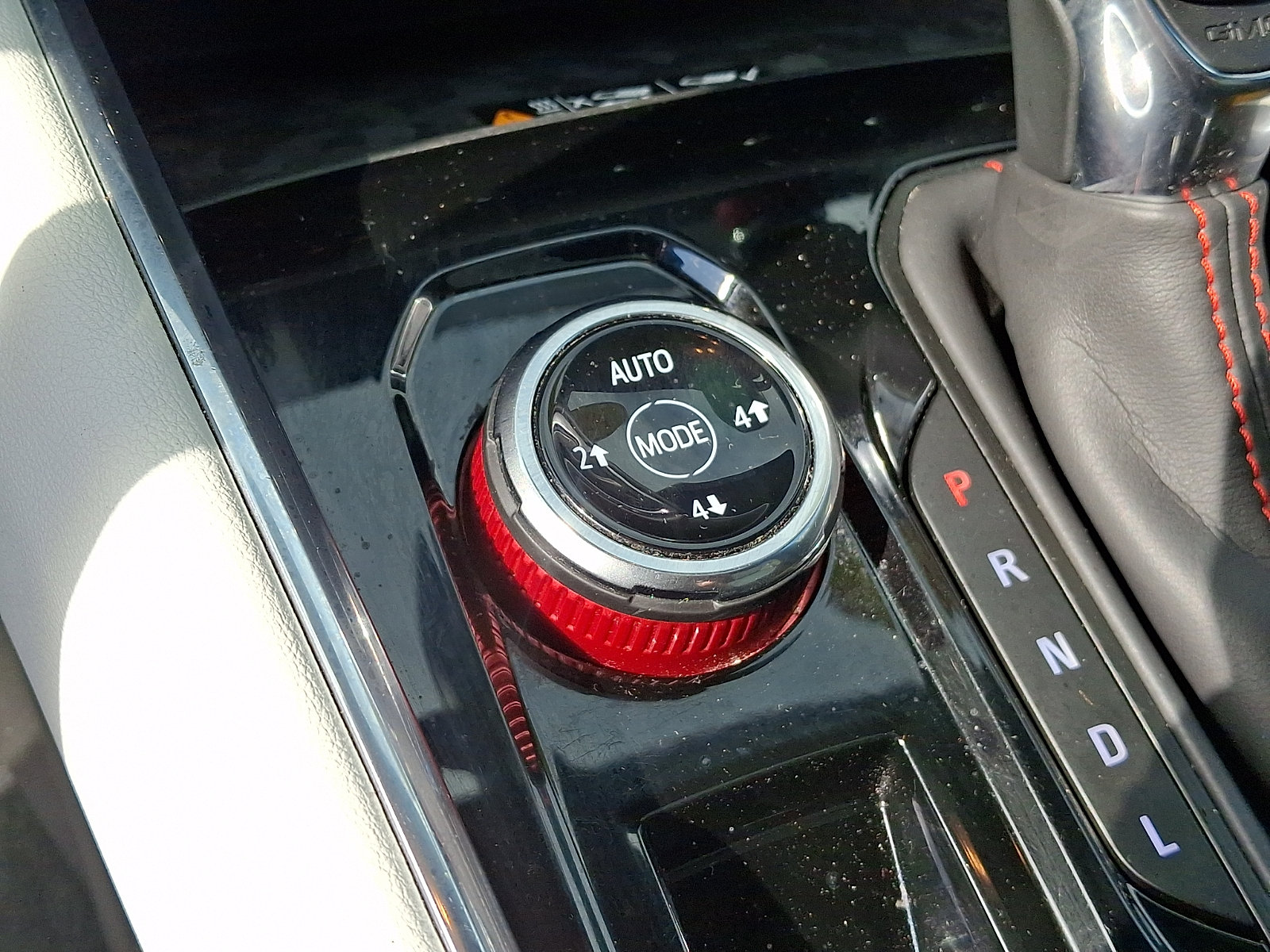 Used 2024 GMC Canyon AT4X AWD/4WD image 24