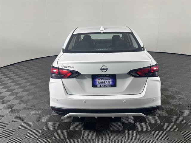 New 2025 Nissan Versa SV w/ Trunk Package FWD image 5