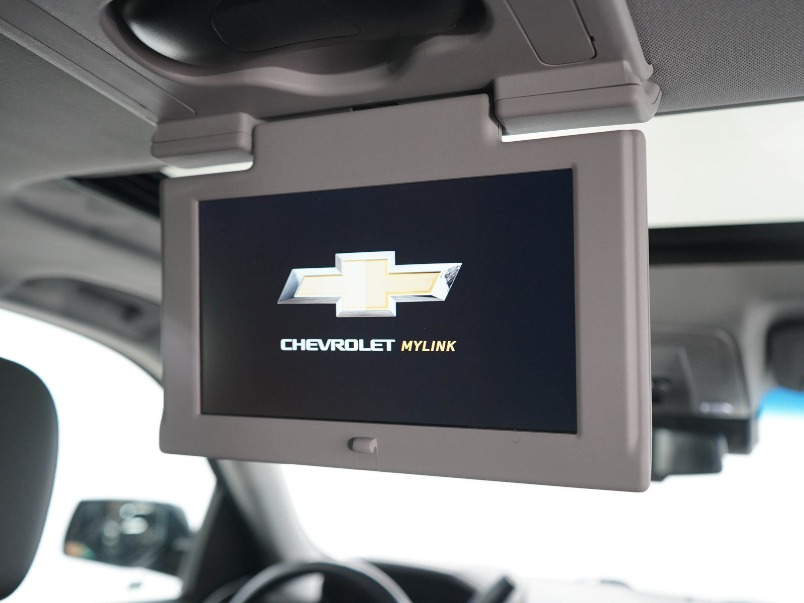 Used 2019 Chevrolet Suburban Premier AWD/4WD image 17
