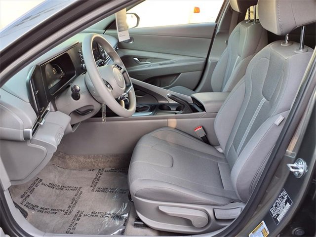 Used 2023 Chrysler 300 S image 13