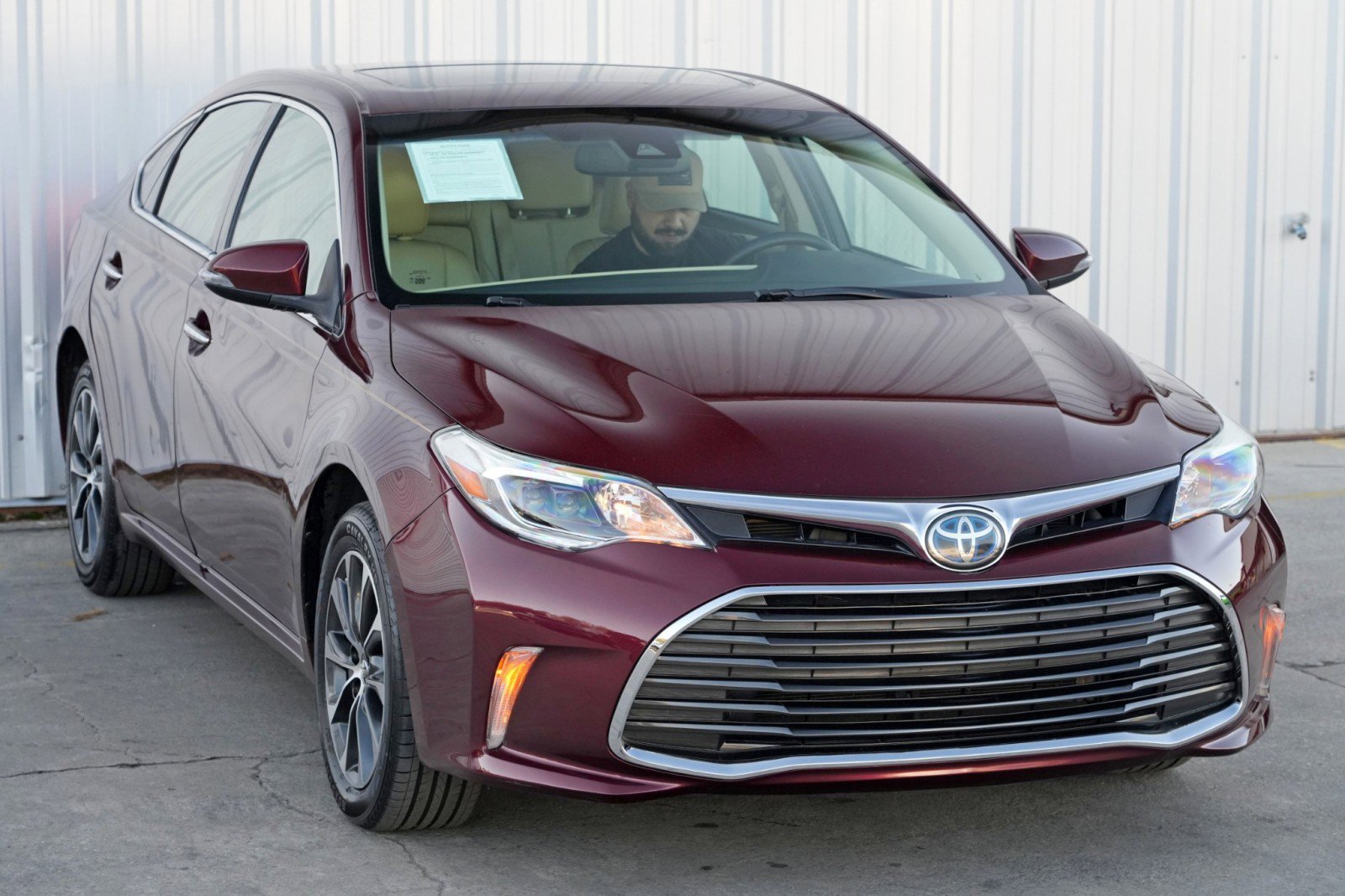Used 2018 Toyota Avalon XLE Premium image 55
