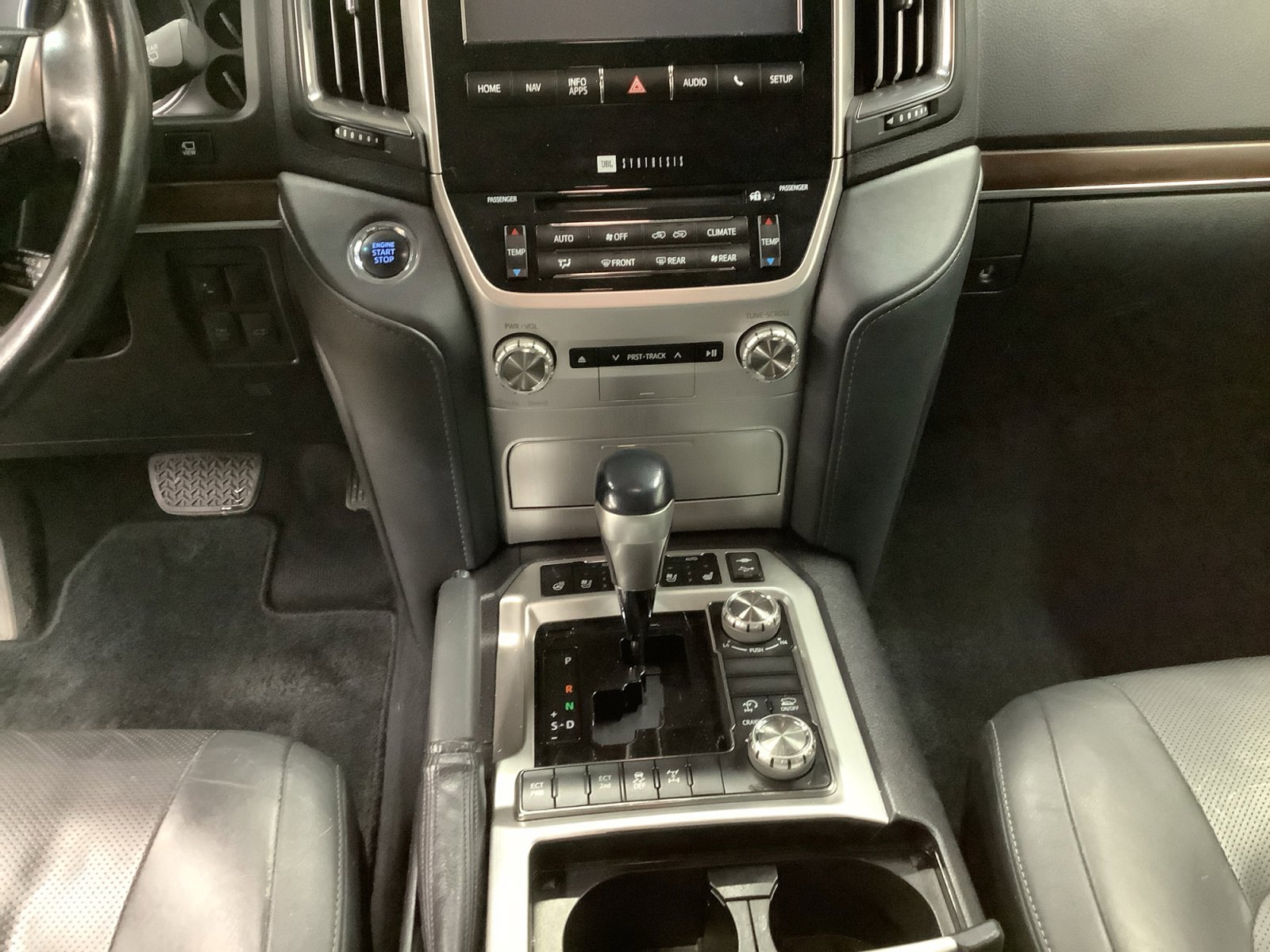 Certified 2018 Toyota Land Cruiser w/ Carpet Mat Package image 11