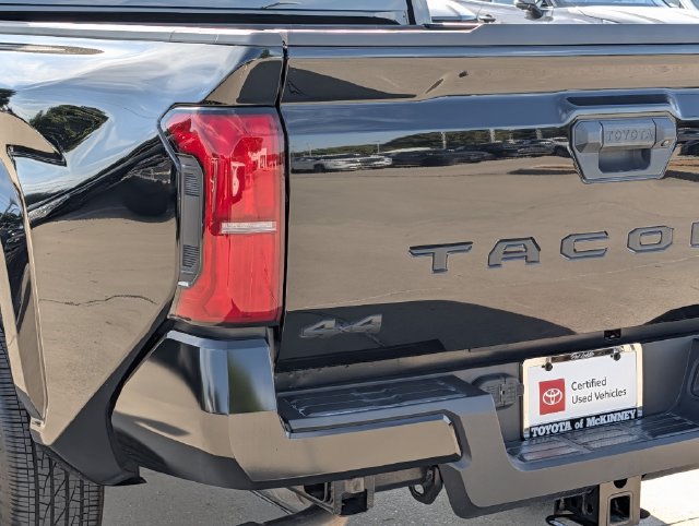 Certified 2024 Toyota Tacoma SR5 AWD/4WD image 8